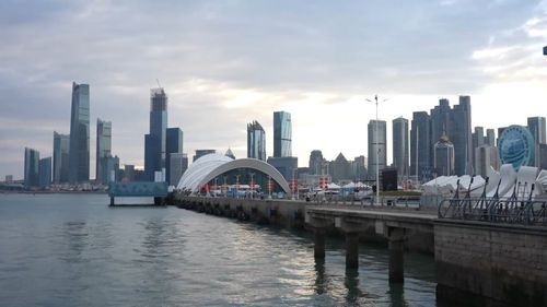 全球連線 為世界帶來機(jī)遇 跨國公司看好中國新興產(chǎn)業(yè)前景