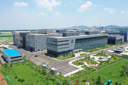 青島西海岸新區(qū)召開(kāi) 產(chǎn)業(yè)聚合 城市更新 光電產(chǎn)業(yè)座談會(huì)